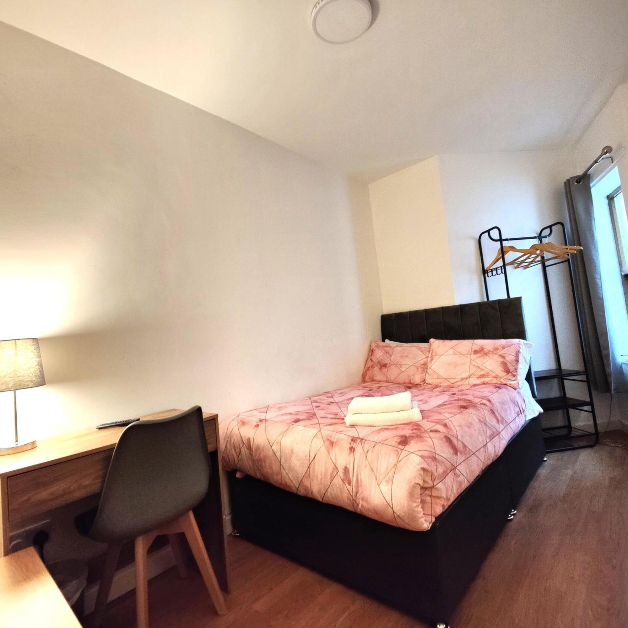 Liverpool City Centre Private Rooms Including Smart Tvs - With Shared Bathroom Zewnętrze zdjęcie