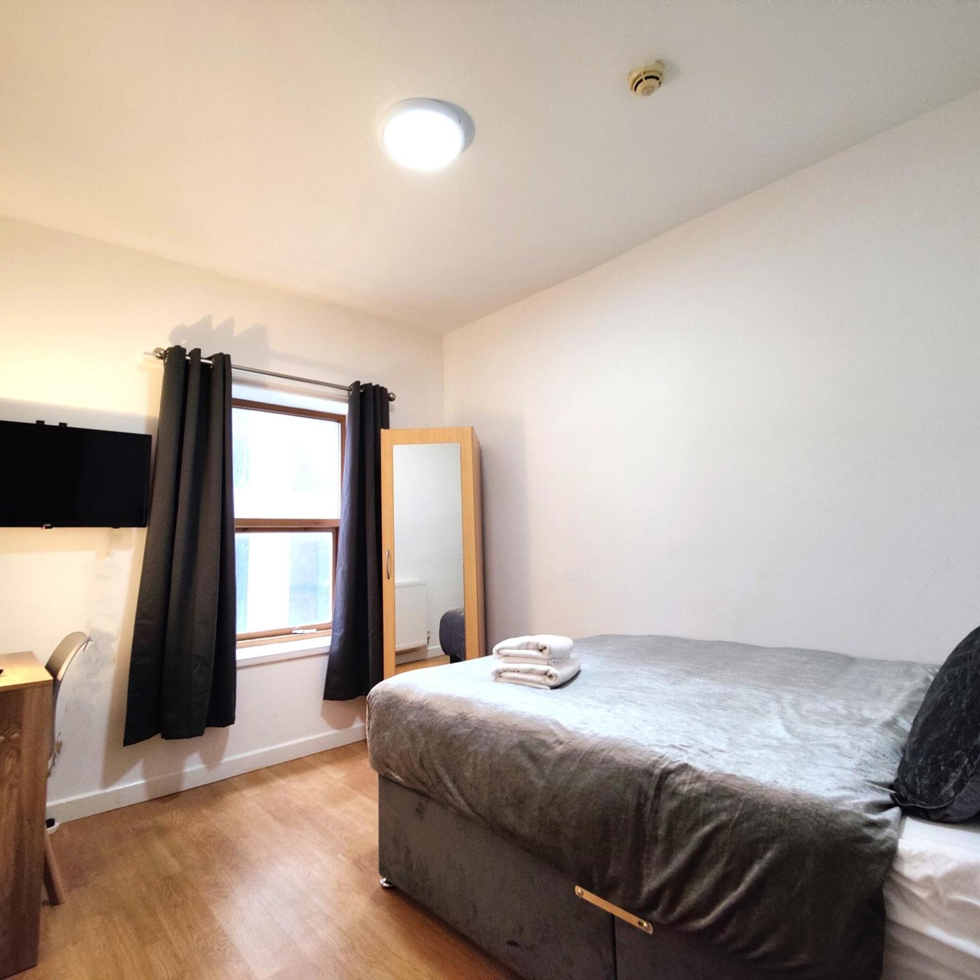 Liverpool City Centre Private Rooms Including Smart Tvs - With Shared Bathroom Zewnętrze zdjęcie