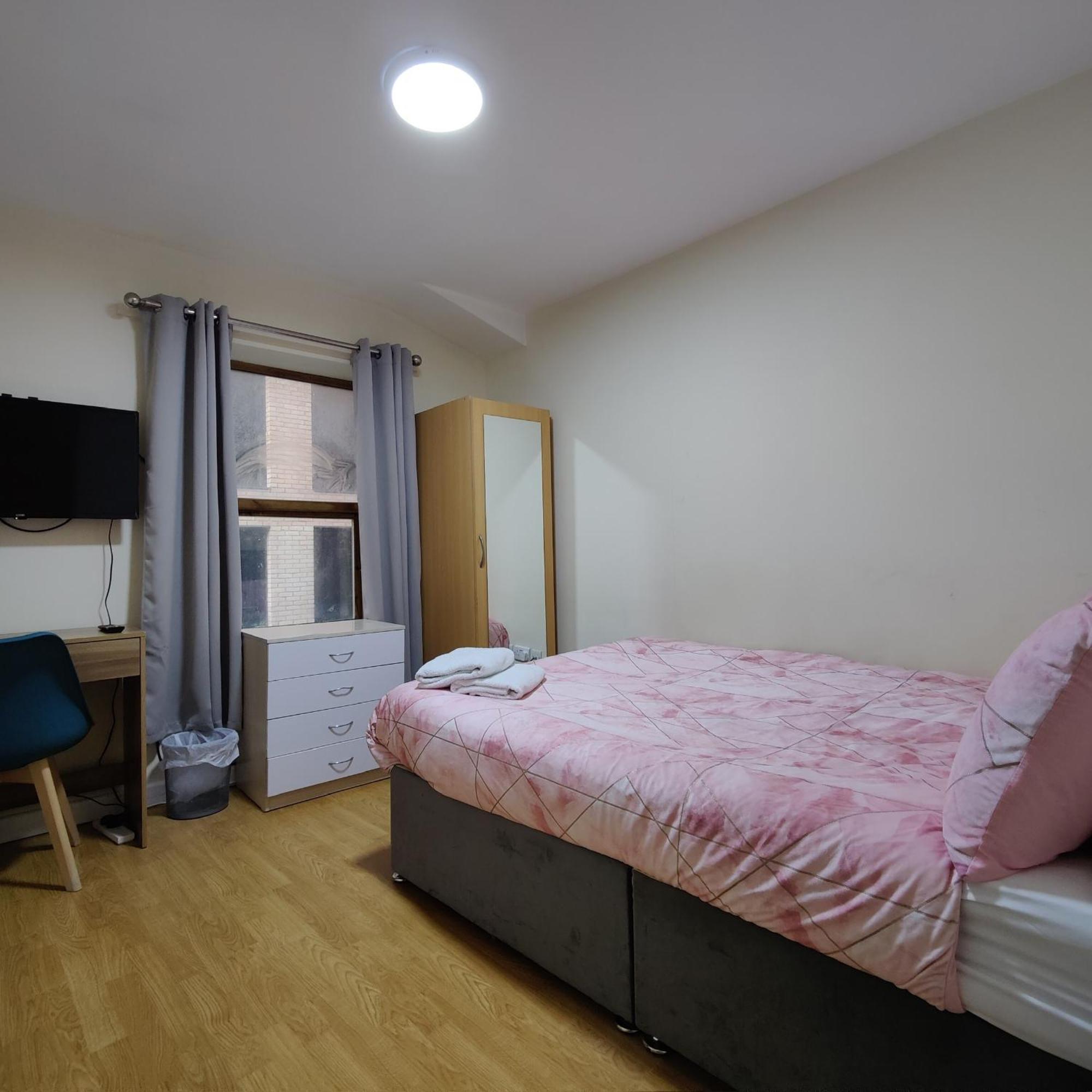 Liverpool City Centre Private Rooms Including Smart Tvs - With Shared Bathroom Pokój zdjęcie